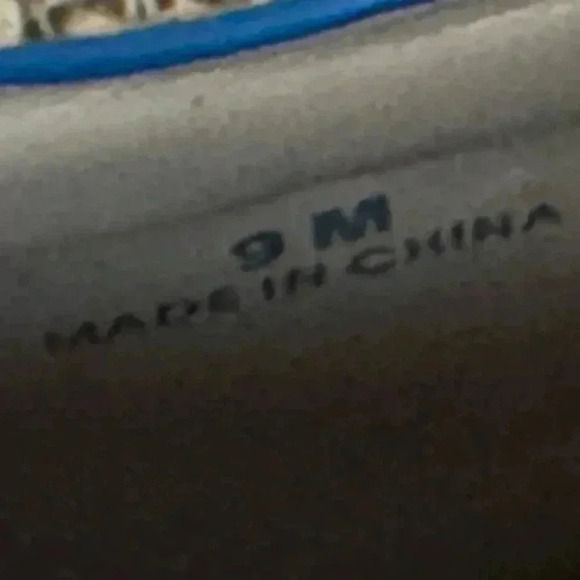 Saks Fifth Avenue Tia Satin Low Top Sneakers, size 9 - Picture 15 of 15